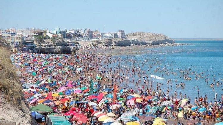 Gastronomía y música en Las Grutas para la apertura de temporada