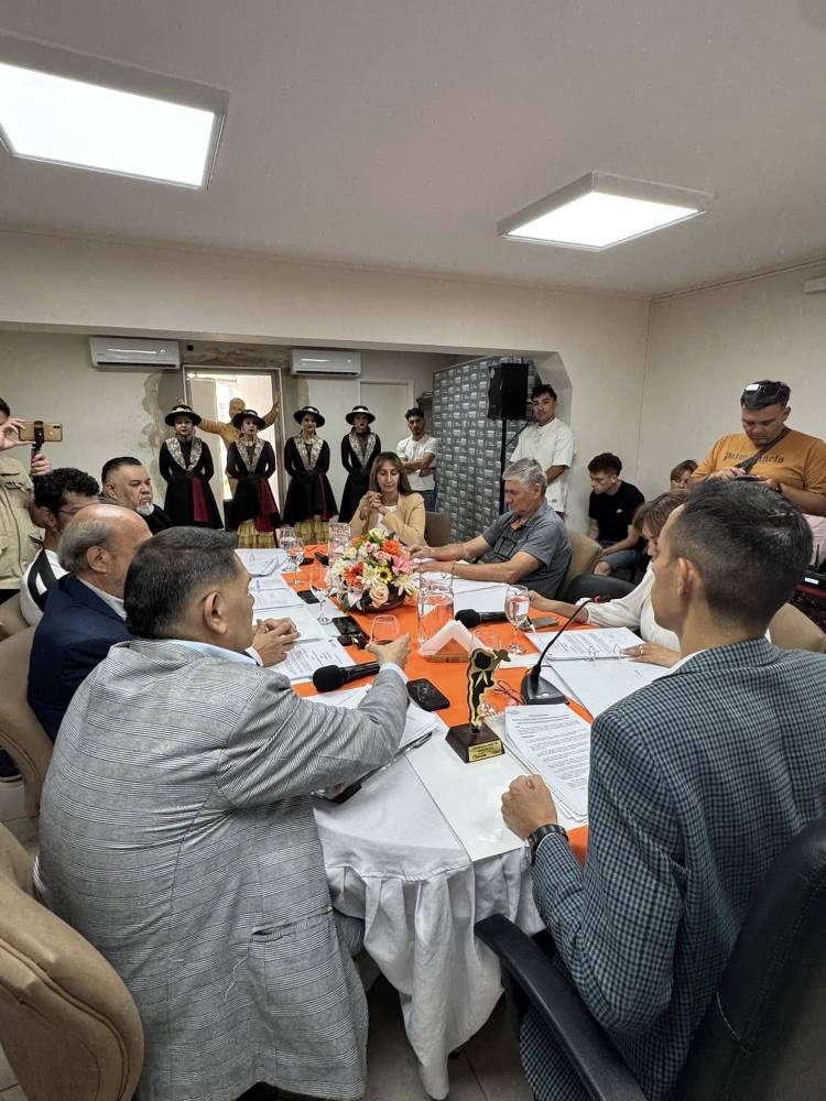 Sesión Extraordinaria para el tratamiento de monto limite de contrataciones. 