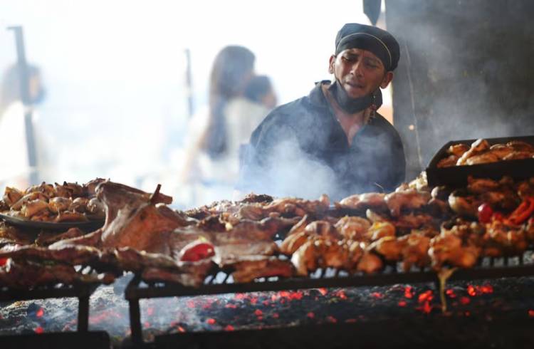 Festival de Jesús María 2025: cuánto cuesta comer y beber dentro del Anfiteatro