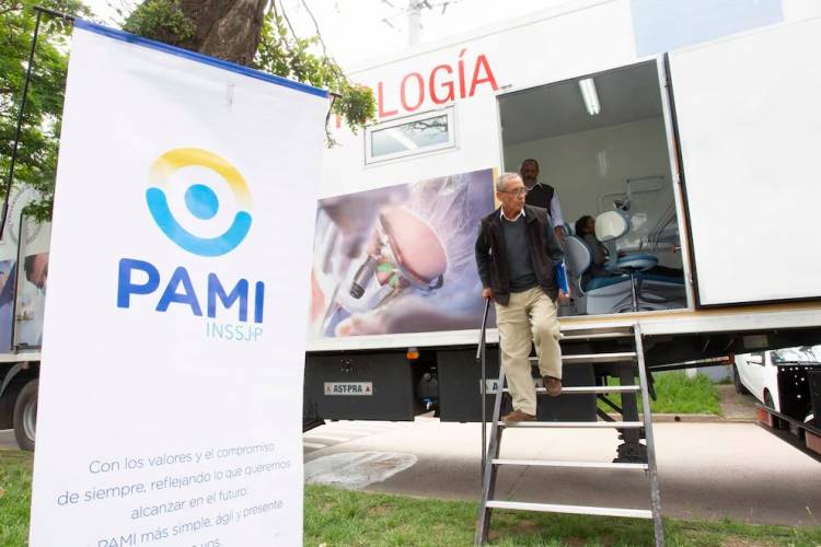 Denuncian al PAMI y a un grupo de laboratorios por sobreprecios en la compra de remedios oncológicos