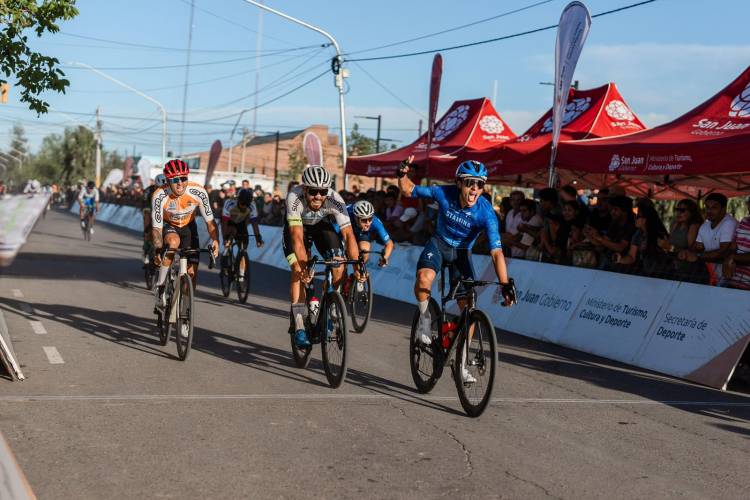 La cuarta etapa de la Vuelta a San Juan fue para el chileno Jacob Decar