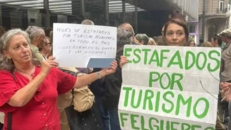 Dueño de empresa de turismo estafó a neuquinos y lo detuvieron en México