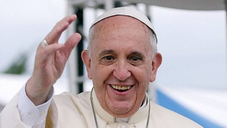 El papa Francisco sufrió un "empeoramiento repentino" y debió ser asistido con ventilación mecánica