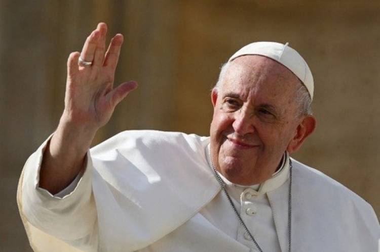 El papa Francisco tiene una "mejoría consolidada", señaló el Vaticano