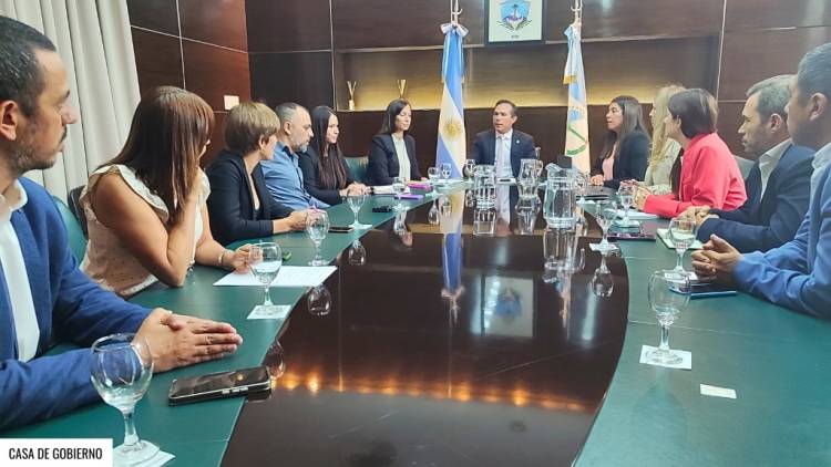 Microtráfico de drogas: Gerez se reunió con funcionarios y funcionarias del Ejecutivo