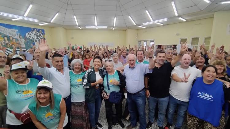 Toma fuerza el Frente Para Frenar Las Políticas de Milei