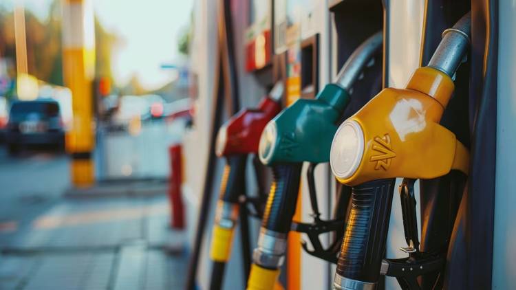 Aumenta la nafta y el gasoil: cuál es el ajuste que se aplicará a los combustibles desde la medianoche