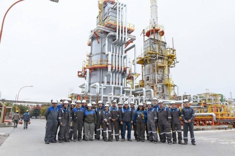 YPF adaptó su refinería de Plaza Huincul para procesar más crudo de Vaca Muerta