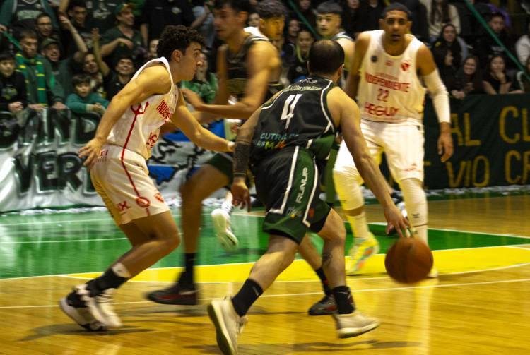 Pérfora liquidó la serie ante el Rojo pampeano y está entre los 8 mejores