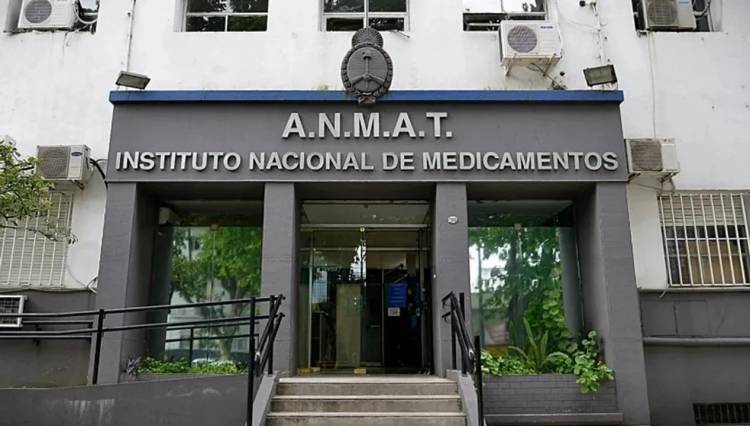 La Anmat prohibió la comercialización de varios productos capilares por falta de registro