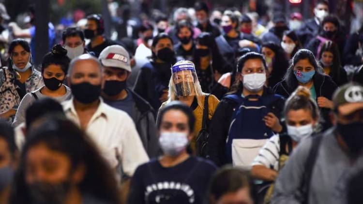 Alerta en Sudamérica por la aparición de la variante “Frankestein” del Coronavirus: cuáles son los síntomas