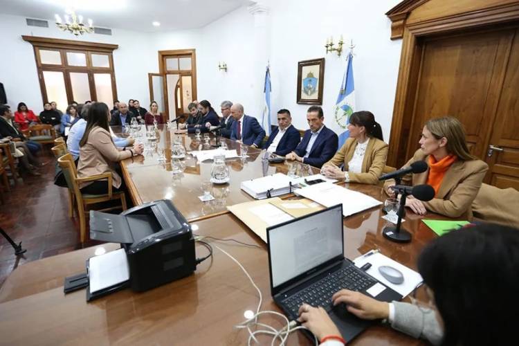 Se realizó la apertura de sobres para construir un dispositivo habitacional en Cutral Co