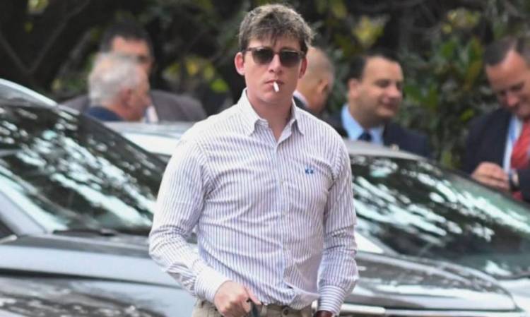 La declaración jurada que falta: ¿cuánto tiene el “monotributista” Santiago Caputo?