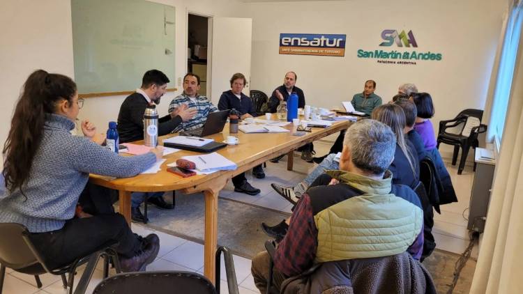 Indignación en San Martín de los Andes: denuncian tarifas abusivas y concesión polémica en Chapelco