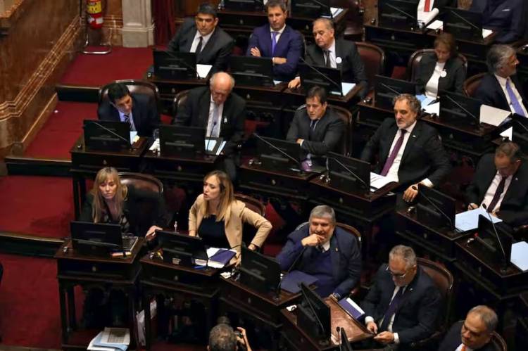 Senado | Es ley por abrumadora mayoría el financiamiento universitario que Milei prometió vetar