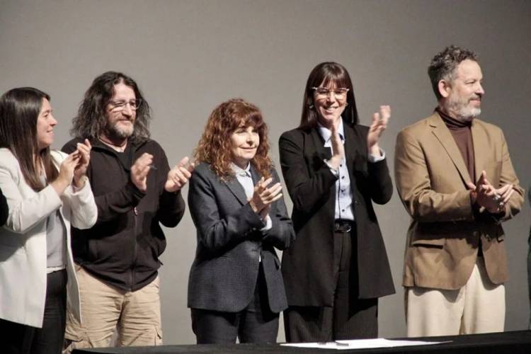 Aportes por 48 millones de pesos a salas teatrales de la provincia