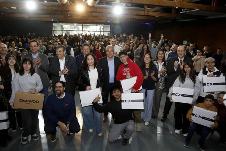 Habrá un reconocimiento a los mejores promedios de cada escuela de nivel secundario