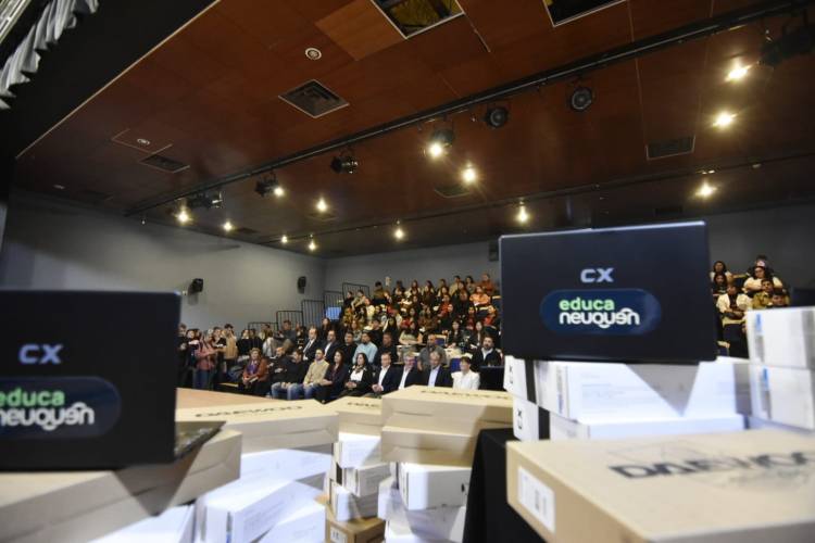 Larraza destacó el acompañamiento del Gobierno Provincial y sus funcionarios a la Comarca Petrolera 