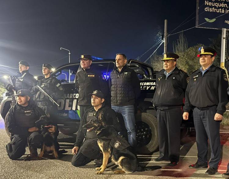 Policía realizó un megaoperativo antinarcóticos en toda la provincia