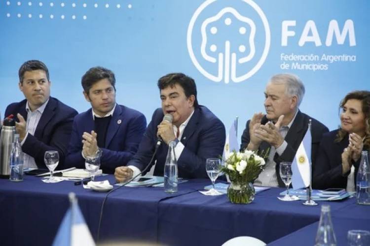 Más de 500 intendentes le exigieron a Milei un cambio de rumbo económico: “Argentina atraviesa una catástrofe”