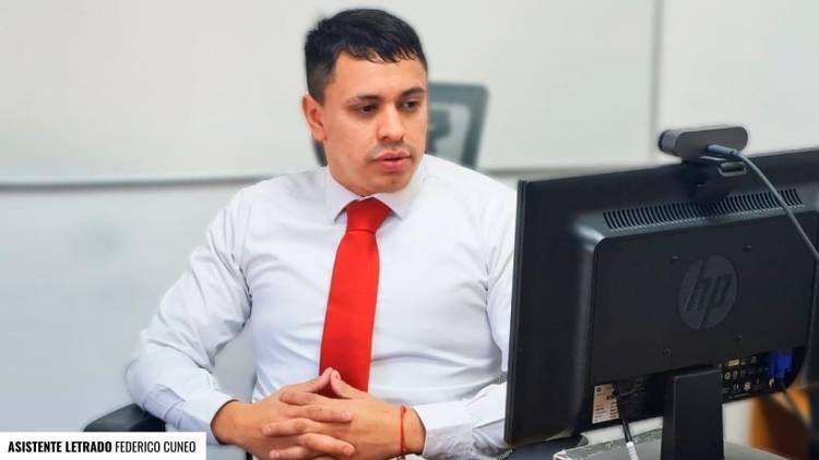 Imputan a dos personas por robar $1.5 millones de un banco