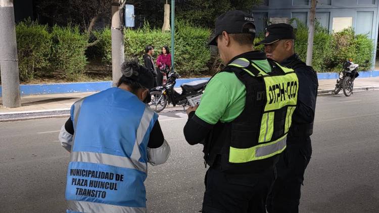 Operativo de Control Vehicular en Plaza Huincul 