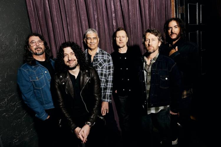 Salen a la venta las entradas para los Foo Fighters en River: cuáles son los precios y cómo comprarlas en cuotas