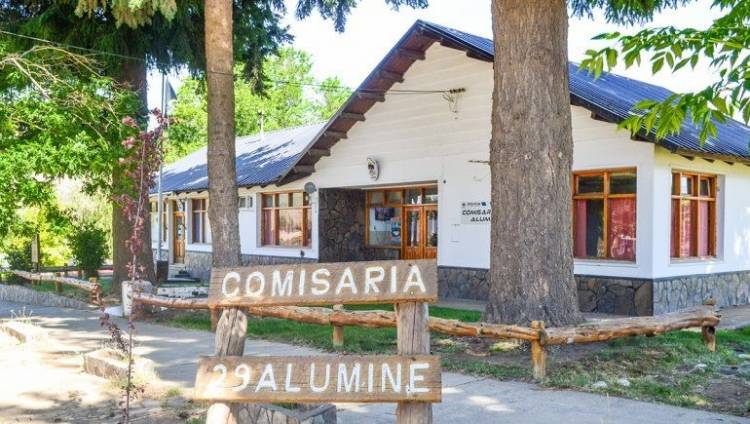 Horror: una mujer recibió dos hachazos en la cabeza y está en estado crítico en el hospital Castro Rendón